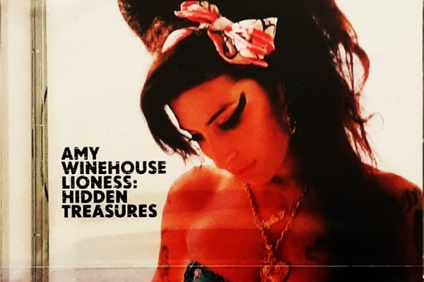 Ogłoszenie - Polecam Nowy Album CD AMY WINEHAUSE -Album Hidden Treasures Cd. Zdjęcie 1