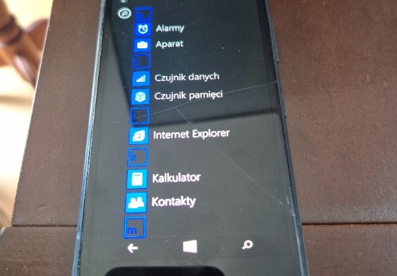 Ogłoszenie - Sprzedam telefon komórkowy NOKIA Lumia 735. Zdjęcie 1