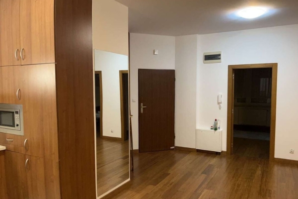 Ogłoszenie - 3pok, 67met, Okolice Kościelnej BALKON/PIWNICA/2004 (Wrocław). Zdjęcie 3