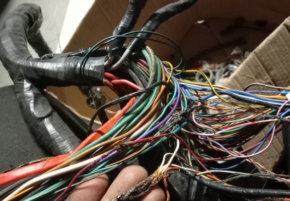 Ogłoszenie - Wiązki instalacje elektryczne koparek minikoparek ładowarek Regeneracja Naprawa. Zdjęcie 1
