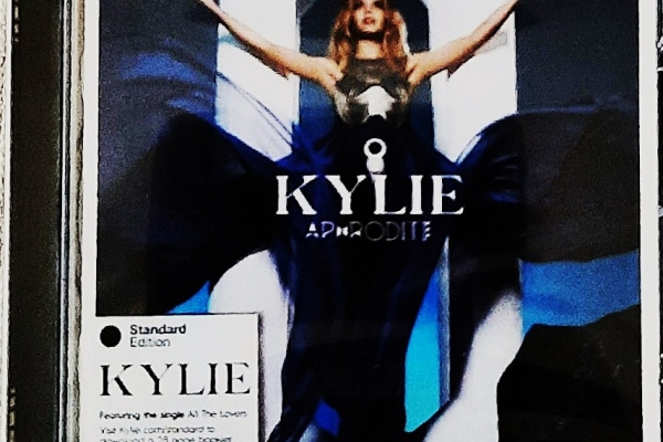 Ogłoszenie - CD Nowa- Polecam Wspaniały Album CD KYLIE MINOGUE- Album Aphrodite. Zdjęcie 1
