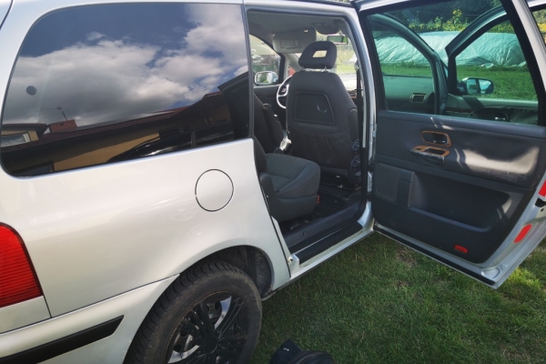 Ogłoszenie - Sprzedam Seat Alhambra 1.9 tdi 2002rok. Zdjęcie 7
