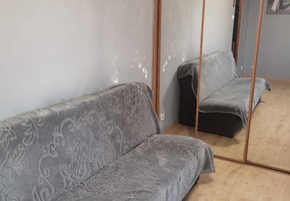 Ogłoszenie - Bez pośredników sprzedam mieszkaniec z garażem. Zdjęcie 4