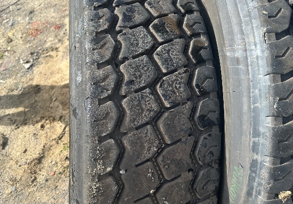 Ogłoszenie - Używane opony ciężarowe 385/65R22.5. Zdjęcie 8