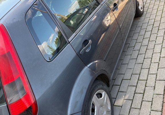 Ogłoszenie - Ford Fiesta 1.4 2002r. Zdjęcie 2