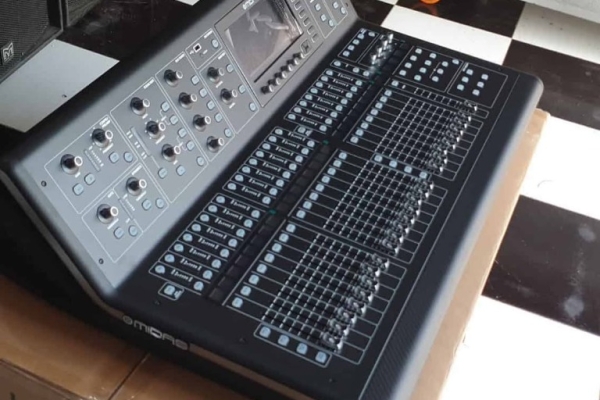 Ogłoszenie - Midas M32 LIVE 40-channel Digital Mixer console. Zdjęcie 2