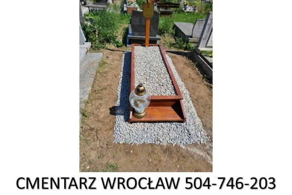Ogłoszenie - Nagrobek drewniany, Cmentarz osobowicki, tel. 504-746-203, Wrocław, pomnik z drewna , cennik. Zdjęcie 1