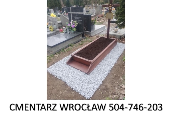 Ogłoszenie - Nagrobki drewniane, pomniki z drewna, rama,  Wrocław cmentarz osobowicki, grabiszyński. Zdjęcie 1