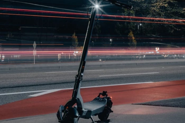 Ogłoszenie - Hulajnoga elektryczna Apollo CITY 2024. Zdjęcie 2