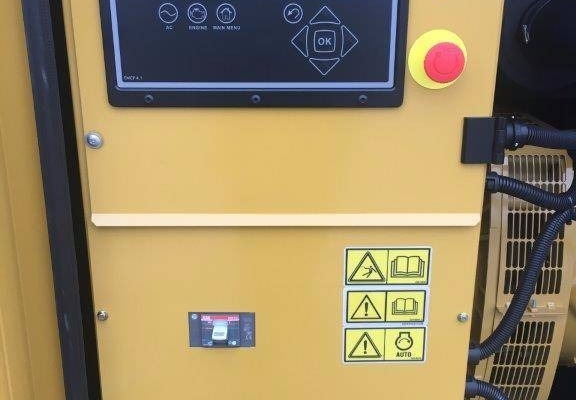 Ogłoszenie - Generator diesla 110 KWA. Caterpillar DE110E2. Zdjęcie 3