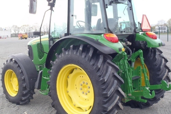 Ogłoszenie - Ciągnik rolniczy 2010 JOHN DEERE 5080. Zdjęcie 2