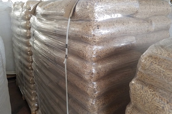 Ogłoszenie - Pellet drzewny worki 15 kg dostępne luzem. Zdjęcie 1