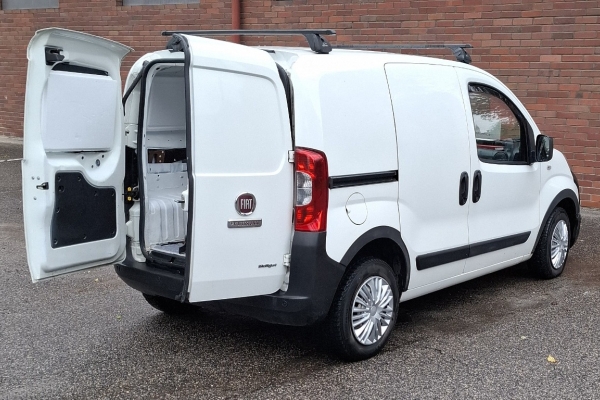 Ogłoszenie - Sprzedam Samochód Dostawczy Fiat Fiorino 1,3- Euro 5 -2016 -F,-Vat. Zdjęcie 5