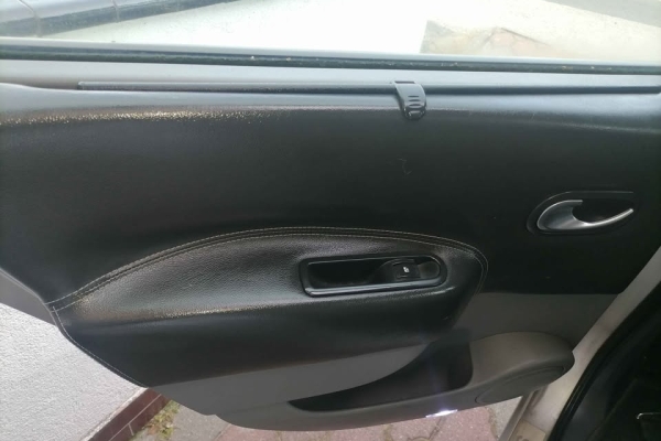Ogłoszenie - Renault Scenic II 1.6 16V 112 KM. Zdjęcie 9