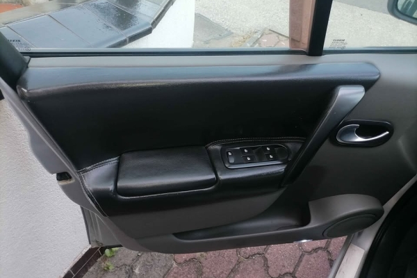 Ogłoszenie - Renault Scenic II 1.6 16V 112 KM. Zdjęcie 8