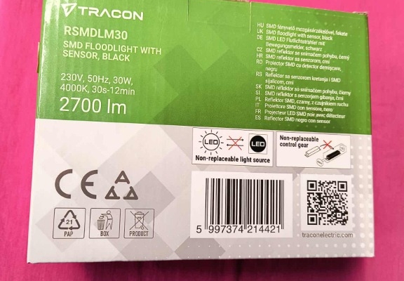 Ogłoszenie - Reflektor Tracon SMD LED, czarny, z czujnikiem ruchu. Zdjęcie 3