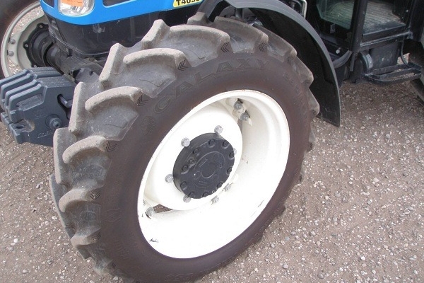 Ogłoszenie - Ciągnik rolniczy 2008 NEW HOLLAND T4030 MFWD. Zdjęcie 10