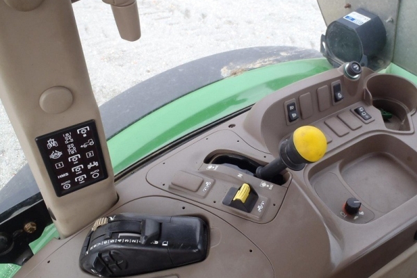 Ogłoszenie - Ciągnik rolniczy 2010 JOHN DEERE 5080. Zdjęcie 9