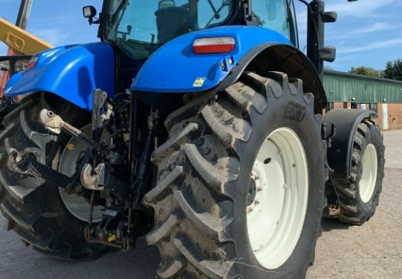 Ogłoszenie - Ciągnik rolniczy 2011 NEW HOLLAND T6070. Zdjęcie 7