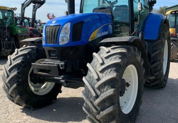 Ogłoszenie - Ciągnik rolniczy 2011 NEW HOLLAND T6070. Zdjęcie 3