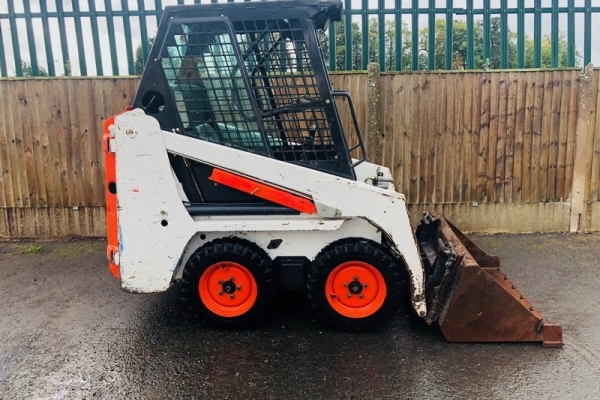 Ogłoszenie - Miniładowarka Bobcat S70 Skidsteer - 2015. Zdjęcie 4