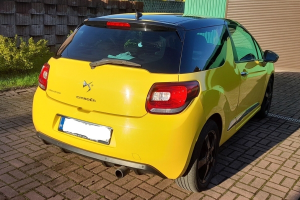Ogłoszenie - Citroën DS3 1.6 VTi SoChic – idealny towarzysz dla Ciebie!. Zdjęcie 2