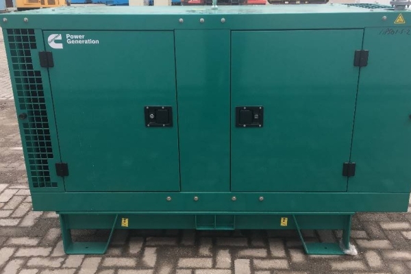 Ogłoszenie - Generator diesla 22 KWA.  2014 Cummins C22D5. Zdjęcie 2