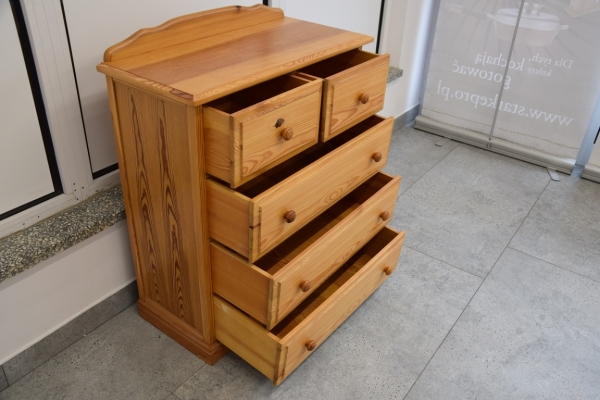 Ogłoszenie - komoda z drewna sosnowego - jak nowa. Zdjęcie 5