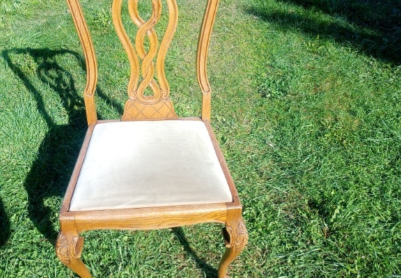 Ogłoszenie - Krzesła dębowe rzeźbione. Zdjęcie 1