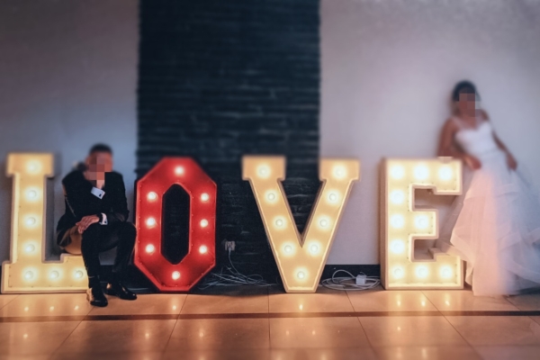 Ogłoszenie - Podświetlany napis LOVE wynajem 350 zł. Zdjęcie 1