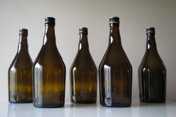 Ogłoszenie - Ciemne butelki z brązowego szkła 0,7 l na nalewki i inne domowe przetwory. Zdjęcie 1