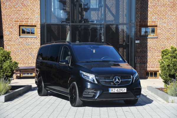 Ogłoszenie - LuxuryTour Rzeszów – Przewóz osób w segmencie Business & VIP. Zdjęcie 4