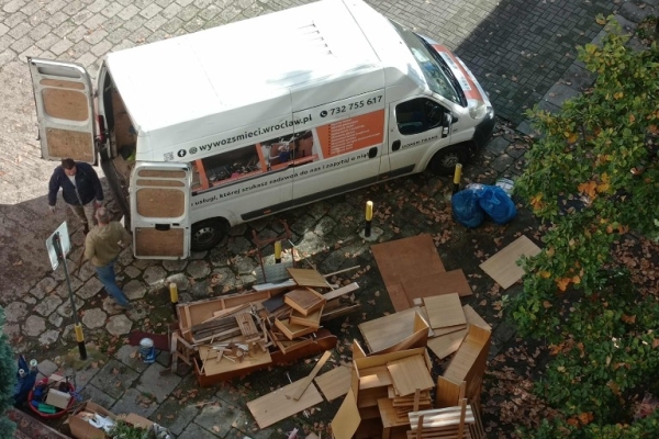 Ogłoszenie - Opróżnianie Nieruchomości Przygotowanie pod Remonty Transport Przeprowadzki Utylizacja. Zdjęcie 3