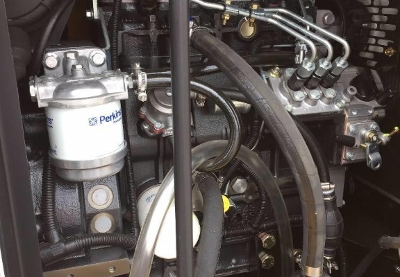 Ogłoszenie - Generator diesla 15 KWA. Perkins 403A-15G1. Zdjęcie 10