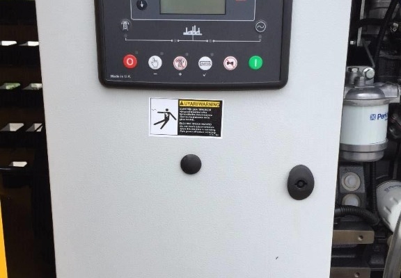 Ogłoszenie - Generator diesla 15 KWA. Perkins 403A-15G1. Zdjęcie 5