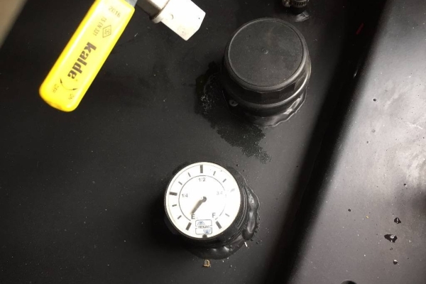 Ogłoszenie - Generator diesla 15 KWA. Perkins 403A-15G1. Zdjęcie 7