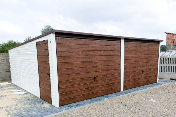 Ogłoszenie - GARAŻ BLASZANY 6m x 6m poziom - spad tył 2x Brama uchylna - ciemny orzech + biały - dodatkowe drzwi TS252. Zdjęcie 3