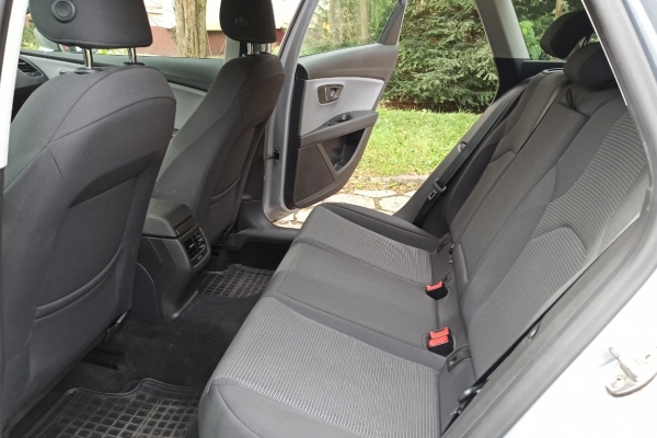 Ogłoszenie - Seat Leon Kombi 1.2,  130 KM, 2019. Zdjęcie 5