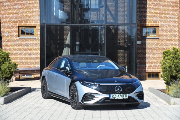 Ogłoszenie - LuxuryTour Rzeszów – Przewóz osób w segmencie Business & VIP. Zdjęcie 3