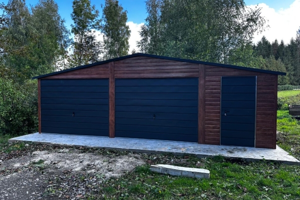 Ogłoszenie - Garaż blaszany 8×5 m drewnopodobny, dach dwuspadowy, bramy uchylne. Zdjęcie 4