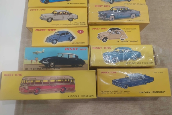 Ogłoszenie - 18 nowych modeli DINKY TOYS reedycja Atlas. Niektóre bardzo rzadkie.. Zdjęcie 5