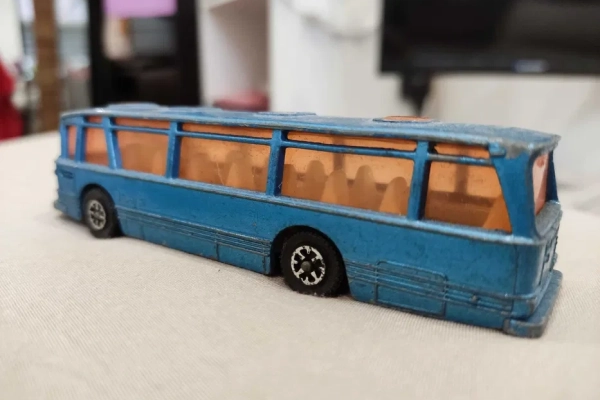 Ogłoszenie - Dinky Toys. Made in England. Viceroy Coach 37. Model autobusu.. Zdjęcie 4