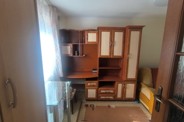 Ogłoszenie - Kawalerka ekologiczna , 5 pomieszczeń, spokój, dobry dojazd, dużo zieleni.. Zdjęcie 1