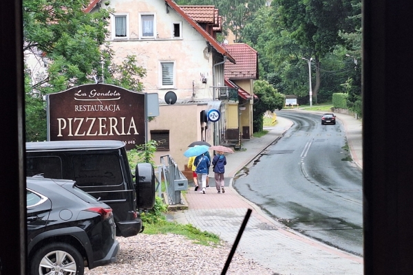 Ogłoszenie - Lokal (29met) ul. 11 Listopada PO REMONCIE (Świeradów-Zdrój). Zdjęcie 9