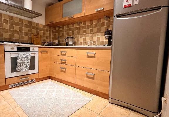 Ogłoszenie - 2pok, 37met, ul. Legnicka PIWNICA/WINDA (Wrocław). Zdjęcie 1