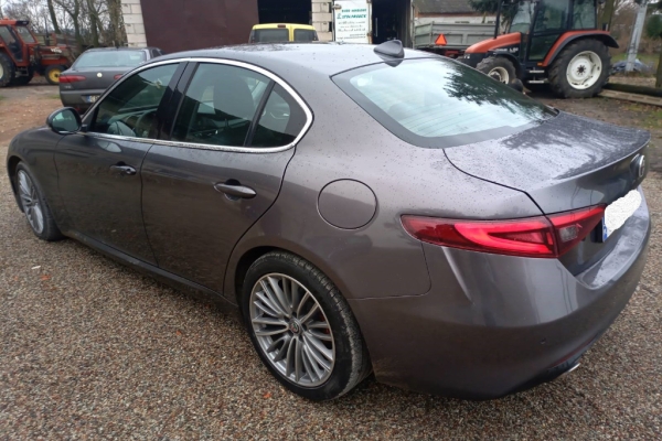 Ogłoszenie - Alfa Romeo Giulia 2.2 D. Zdjęcie 3