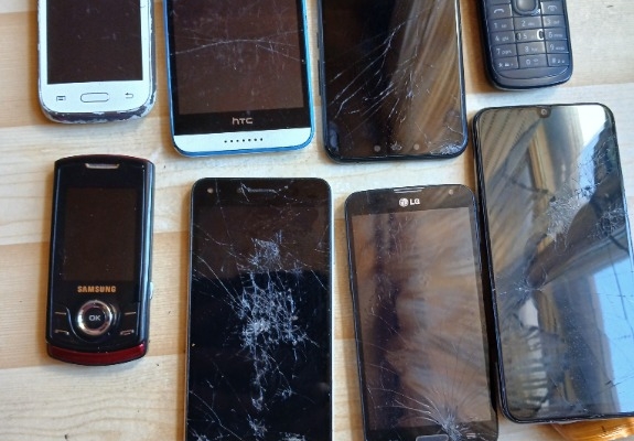 Ogłoszenie - Stare telefony,różne,marki spora ilość. Zdjęcie 3