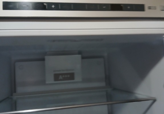 Ogłoszenie - Sprzedam lodówkę zamrażarkę Siemens. Zdjęcie 2