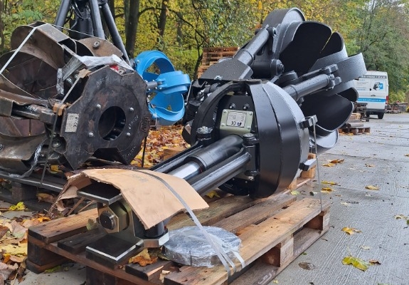 Ogłoszenie - Łyżka do kopania lub pogłębiania studni kręgowej. Zdjęcie 1