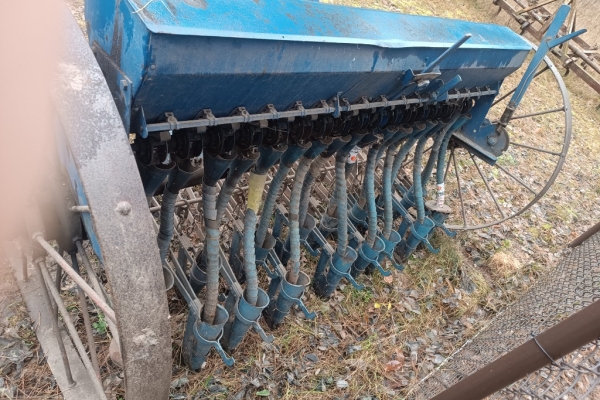 Ogłoszenie - Siewnik zbożowy konny. Zdjęcie 2
